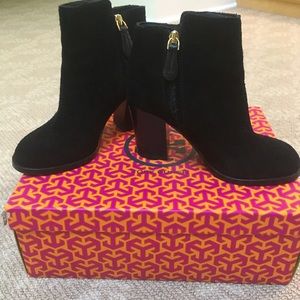 Tory burch boots